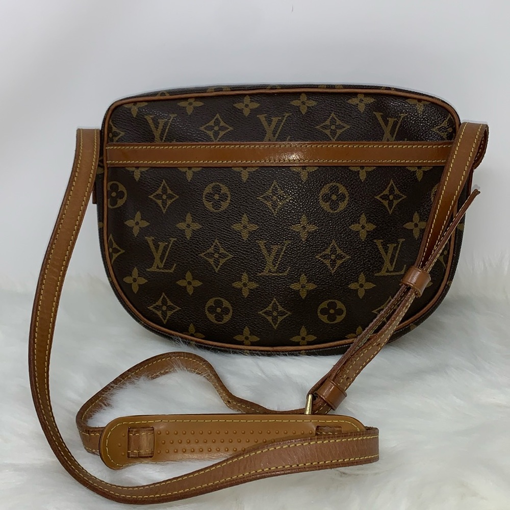 296 Pre Owned Authentic Louis Vuitton Jeaune Fille Monogram Shoulder Bag TH1925 - Picture 1 of 10